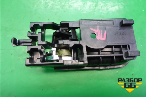 Ручка внутренняя двери передней правой для Suzuki SX4 с 2006-2013г (СХ4)