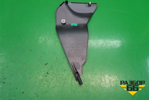 Накладка внутренняя консоли правая (7583179J0) для Suzuki SX4 с 2006-2013г (СХ4)