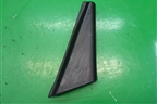Накладка двери передней правой уголок (8475079J00) для Suzuki SX4 с 2006-2013г (СХ4)