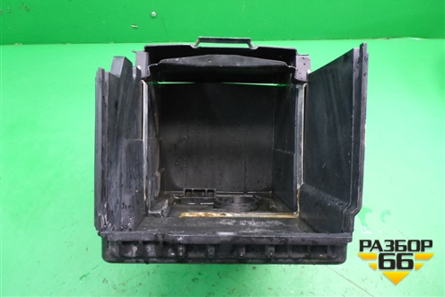 Ящик под аккумулятор (AM5110723AB) для Ford Focus 3 с 2011г (Фокус)