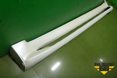 Накладка на порог наружная левая на подножку (5177460160) для Toyota Land Cruiser (200) с 2008г (Ленд Крузер)