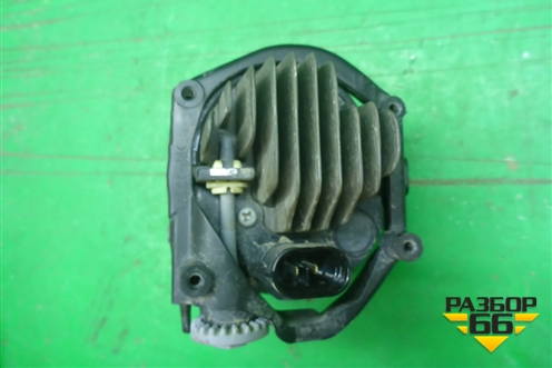 Фара противотуманная правая (после 2015г) (8121048051) для Toyota Land Cruiser (200) с 2008г (Ленд Крузер)