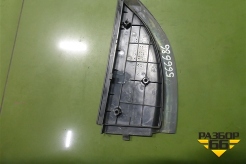 Накладка двери задней правой (уголок) (838403D020) для Hyundai Sonata-5 с 2001г (Соната)