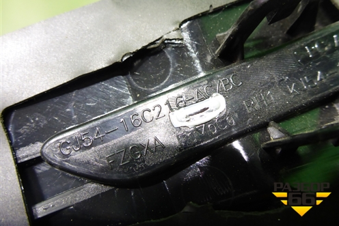 Накладка переднего крыла правого (новая) (GJ5416C216AC) для Ford Kuga с 2012г (Куга 2)
