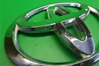 Эмблема на дверь багажника (9097502063) для Toyota Highlander с 2007-2013г (Хайлендер)