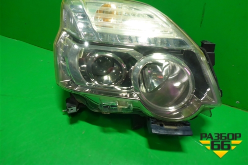 Фара правая (после 2010г ксенон с лампой и блоком) (260103UF5A) для Nissan X-Trail (Т31) с 2007-2014г