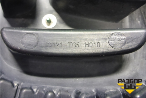 Решетка радиатора (71121TG5H010) для Honda Jazz(GE) с 2008-2014г (Джаз)