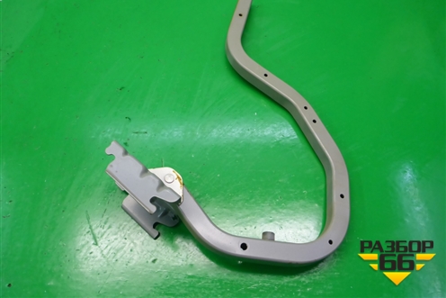 Петля крышки багажника левая для Nissan Bluebird Sylphy с 2000-2005г (Блюбирд Силфи)