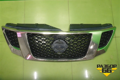 Решетка радиатора (до 2014г под камеру) (623101LB0A) для Nissan Patrol (Y62) с 2010г (Патрол)