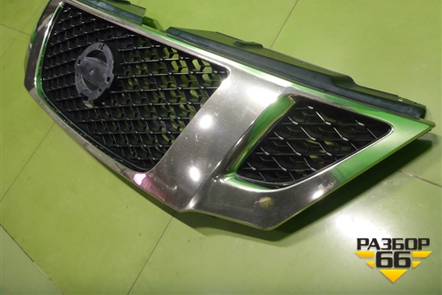 Решетка радиатора (до 2014г под камеру) (623101LB0A) для Nissan Patrol (Y62) с 2010г (Патрол)