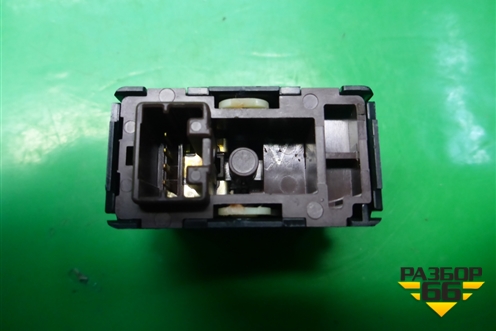 Кнопка открывания багажника для Nissan Teana (J32) с 2008-2013г (Теана)