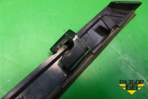 Накладка стекла переднего левого (кузовного) (73375SNL) для Honda Civic 4D с 2006-2012г (Цивик)
