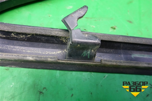 Накладка стекла переднего правого (кузовного) (73335SNL) для Honda Civic 4D с 2006-2012г (Цивик)