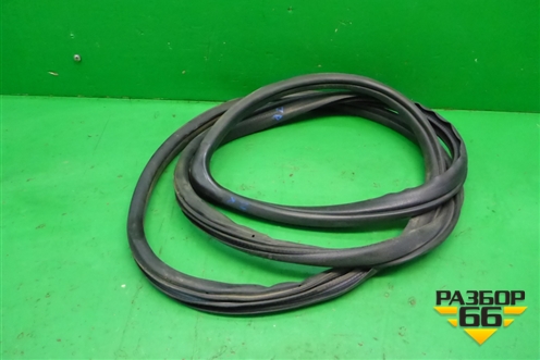 Уплотнитель двери задней правой для Honda Civic 4D с 2006-2012г (Цивик)
