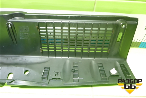 Обшивка багажника на заднюю панель (51477138451) для Mini Cooper R56 с 2005-2014г (Купер)