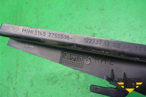 Накладка на торпедо (правая) (51452755586) для Mini Cooper R56 с 2005-2014г (Купер)
