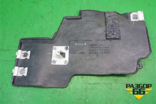 Накладка внутренняя (на консоль правая) (689211AA0A) для Nissan Murano (Z51) с 2007-2015г (Мурано)