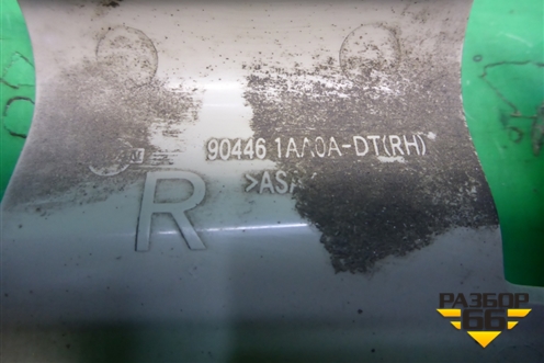 Накладка внутренняя (на петлю двери багажника правая) (904461AA0A) для Nissan Murano (Z51) с 2007-2015г (Мурано)