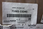 Наклейка (двери передней правой на рамку) (7598533040) для Toyota Camry V70 с 2017г (Камри)