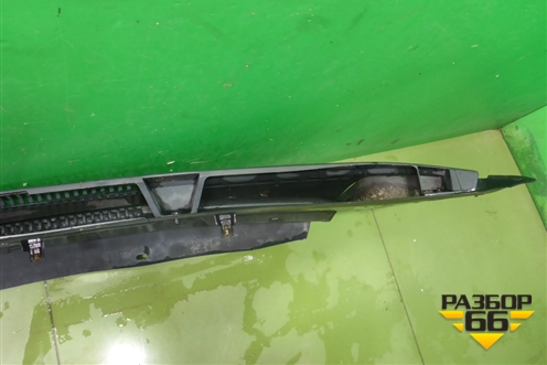 Решетка стеклоочистителей (05116266AF) для Dodge Journey с 2009г (Джорни)