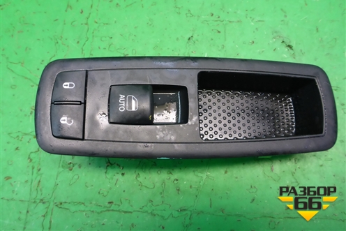 Кнопка стеклоподъёмника (передняя правая) (56046822AC) для Dodge Journey с 2009г (Джорни)