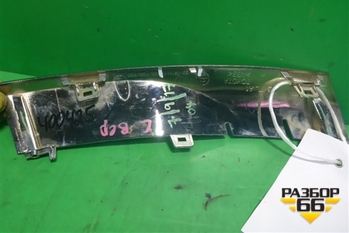 Накладка на решетку радиатора (верхняя левая) (531220K310) для Toyota Fortuner с 2016г (Фортунер)