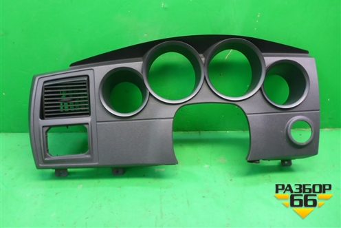 Накладка на щиток приборов (0UZ88TRMAA) для Dodge Magnum с 2003-2008г (Магнум)