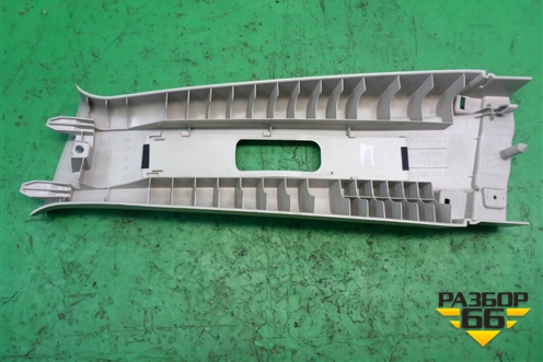 Обшивка стойки центральная верхняя правая (EG2168191) для Mazda CX 7 с 2006-2012г (СХ7)
