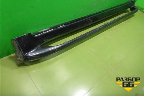 Накладка на порог наружная левая на подножку (5177460160) для Toyota Land Cruiser (200) с 2008г (Ленд Крузер)