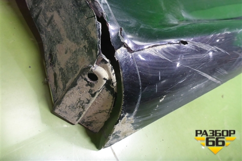 Накладка на порог наружная левая на подножку (5177460160) для Toyota Land Cruiser (200) с 2008г (Ленд Крузер)