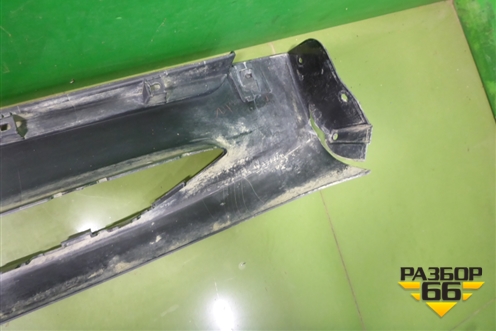 Накладка на порог наружная левая на подножку (5177460160) для Toyota Land Cruiser (200) с 2008г (Ленд Крузер)