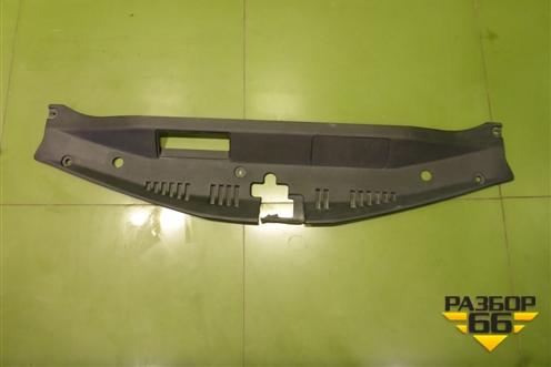 Накладка декоративная на переднюю панель (5329533130) для Toyota Camry V70 с 2017г (Камри)