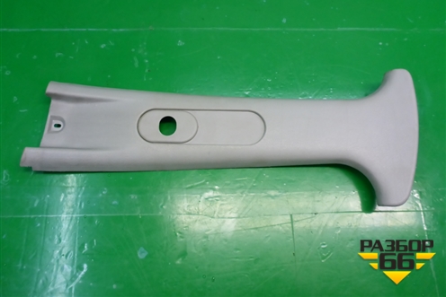Обшивка стойки центральная верхняя левая (373867331) для Volkswagen Pointer с 2004г (Поитер)