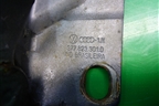 Петля капота левая (377823301D) для Volkswagen Pointer с 2004г (Поитер)
