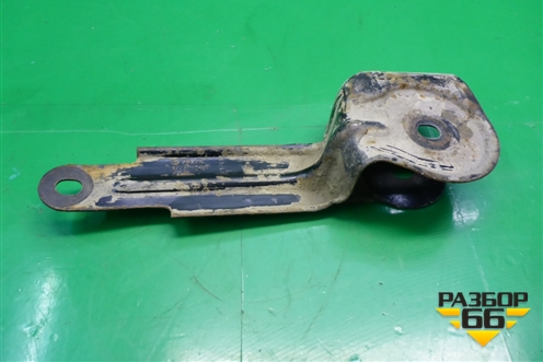 Кронштейн КПП (МКПП) (377399541C) для Volkswagen Pointer с 2004г (Поитер)