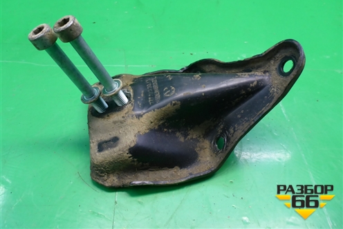 Кронштейн двигателя левый (1.0л BJR) (377199307A) для Volkswagen Pointer с 2004г (Поитер)