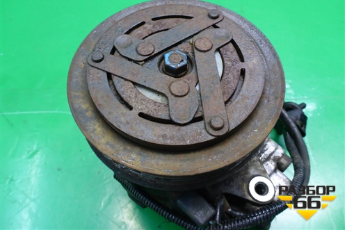 Компрессор кондиционера (1.0л BJR) (5X0820803) для Volkswagen Pointer с 2004г (Поитер)