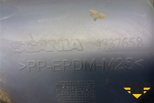 Накладка на торпедо  (нижняя левая) (1737658) для Scania 5 P Series с 2004-2016г