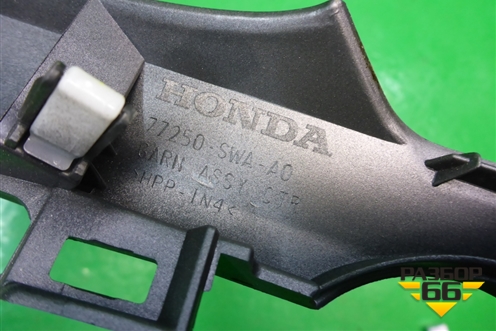 Накладка на торпедо (центральная) (77250SWAA0) для Honda CR-V(RE) с 2006-2012г (ЦРВ СРВ)