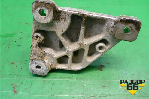 Кронштейн рулевой рейки (правый) для Honda CR-V(RE) с 2006-2012г (ЦРВ СРВ)