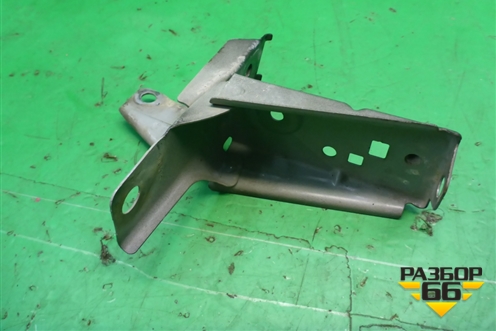 Кронштейн переднего бампера правый для Honda CR-V(RE) с 2006-2012г (ЦРВ СРВ)