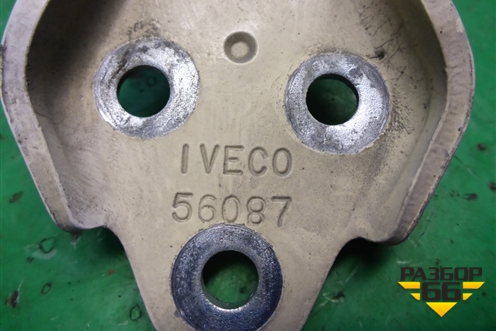 Петля двери передней правой верхняя для Iveco Daily с 2006-2011г (Дейли)