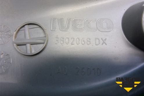Накладка двери передней правой уголок (3802068DX) для Iveco Daily с 2006-2011г (Дейли)
