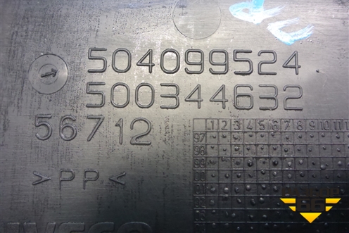 Накладка стойки правая (504099524) для Iveco Daily с 2006-2011г (Дейли)