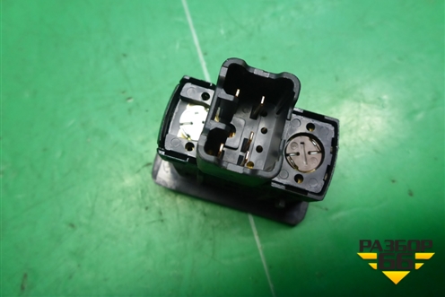 Кнопка обогрева сидений для Mazda CX 7 с 2006-2012г (СХ7)
