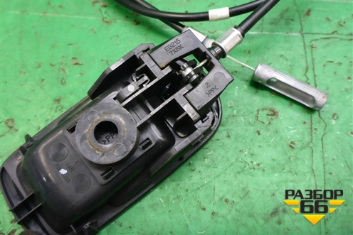 Ручка откидывания заднего сиденья (EG2157X5X) для Mazda CX 7 с 2006-2012г (СХ7)