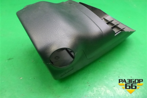 Кожух рулевой колонки (4528744080) для Toyota Isis c 2004-2018г (Исис)