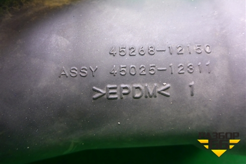 Пыльник рулевой колонки (4526812150) для Toyota Isis c 2004-2018г (Исис)
