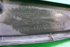 Пыльник переднего бампера правый (5215244100) для Toyota Isis c 2004-2018г (Исис)