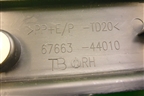 Накладка двери передней правой (6766344010) для Toyota Isis c 2004-2018г (Исис)